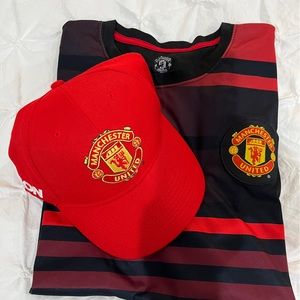 Men’s Manchester United poly shirt size L And Hat